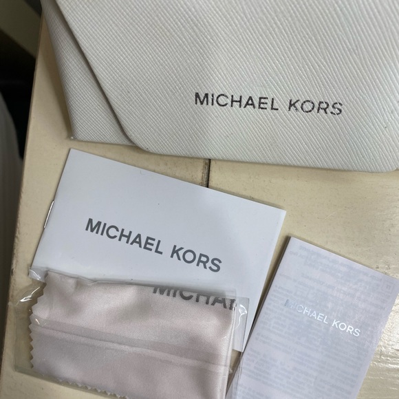 Brand new Michael Kors sunglasses - Picture 7 of 8
